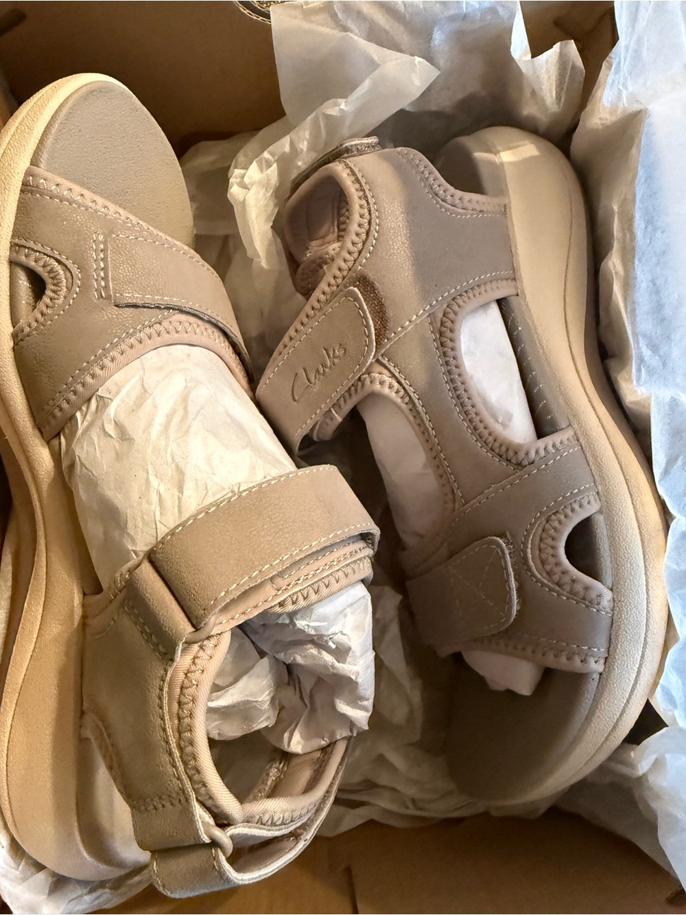 Clark’s Women’s Cloudsteppers Mira Bay strappy sandals- Grey -Stone- 5.5